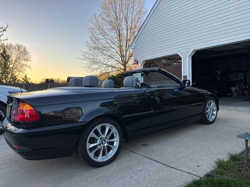 Used 2004 BMW 330Ci Convertible RWD image 1