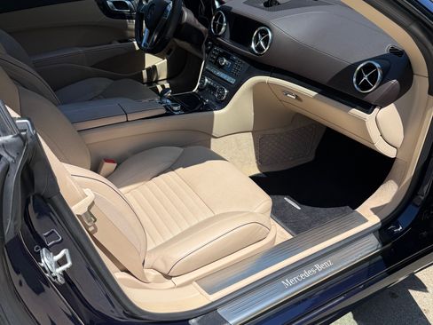 Used 2013 Mercedes-Benz SL 550 image 14