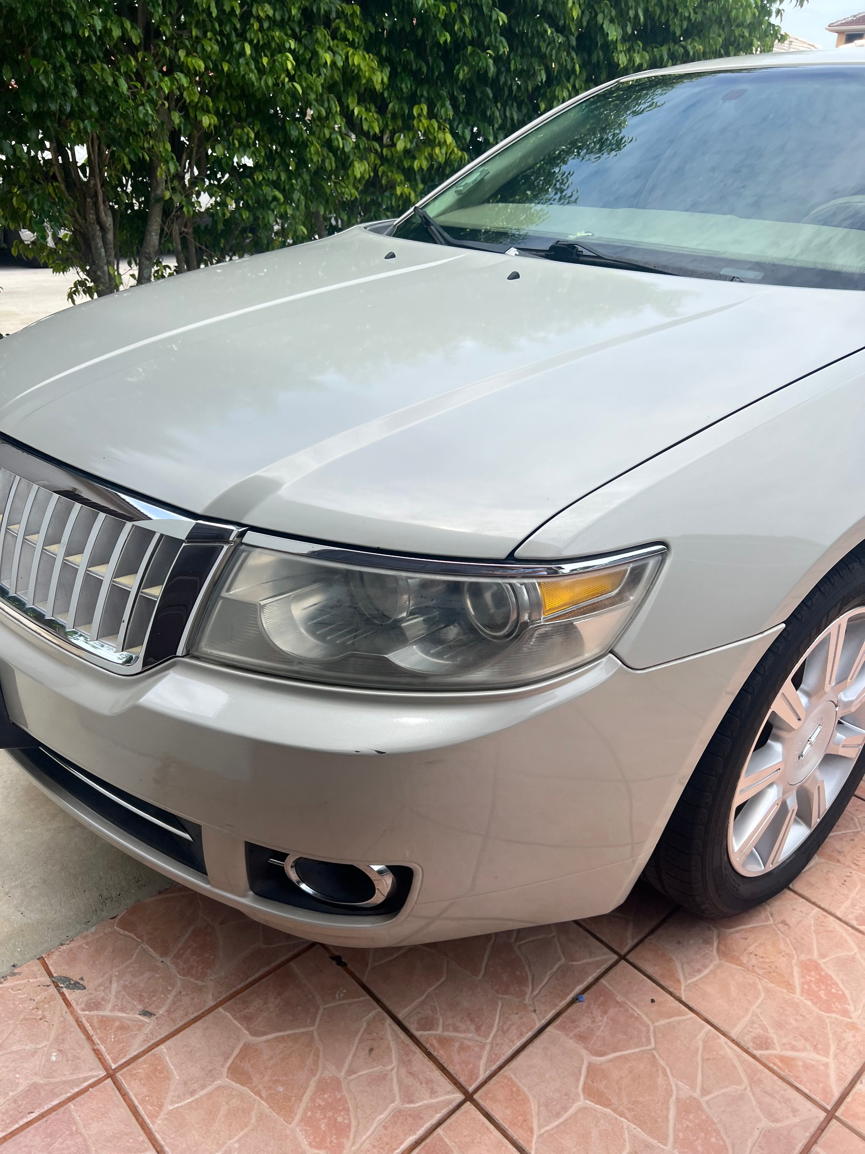 Used 2007 Lincoln MKZ FWD image 1