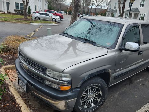 Used 2000 Chevrolet Silverado 1500 LS image 5