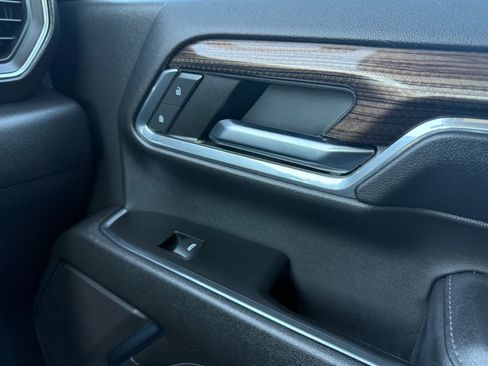 Used 2024 Chevrolet Silverado 2500 LT w/ Convenience Package image 29