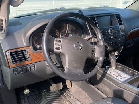 Used 2011 Nissan Armada Platinum image 20