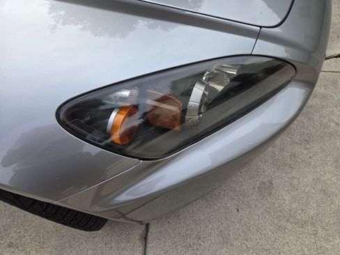 Used 2005 Honda S2000 image 24