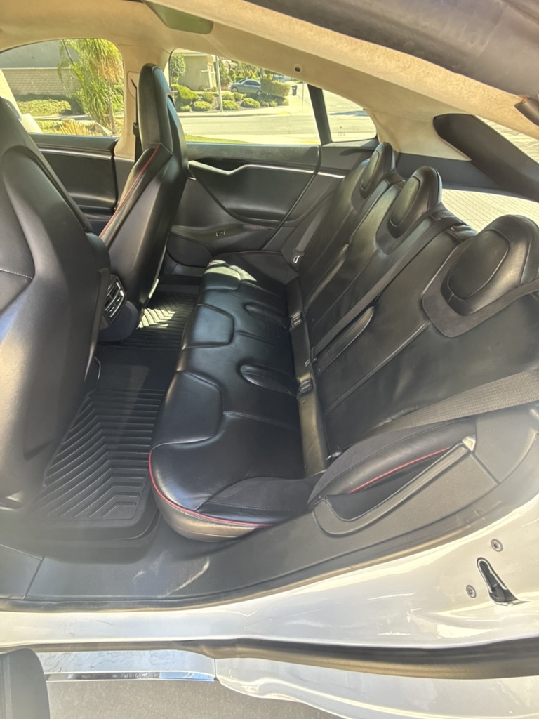 Used 2013 Tesla Model S Performance RWD image 6