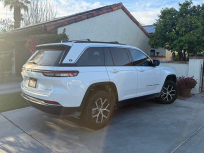 Used 2025 Jeep Grand Cherokee Limited w/ Trailer Tow Package