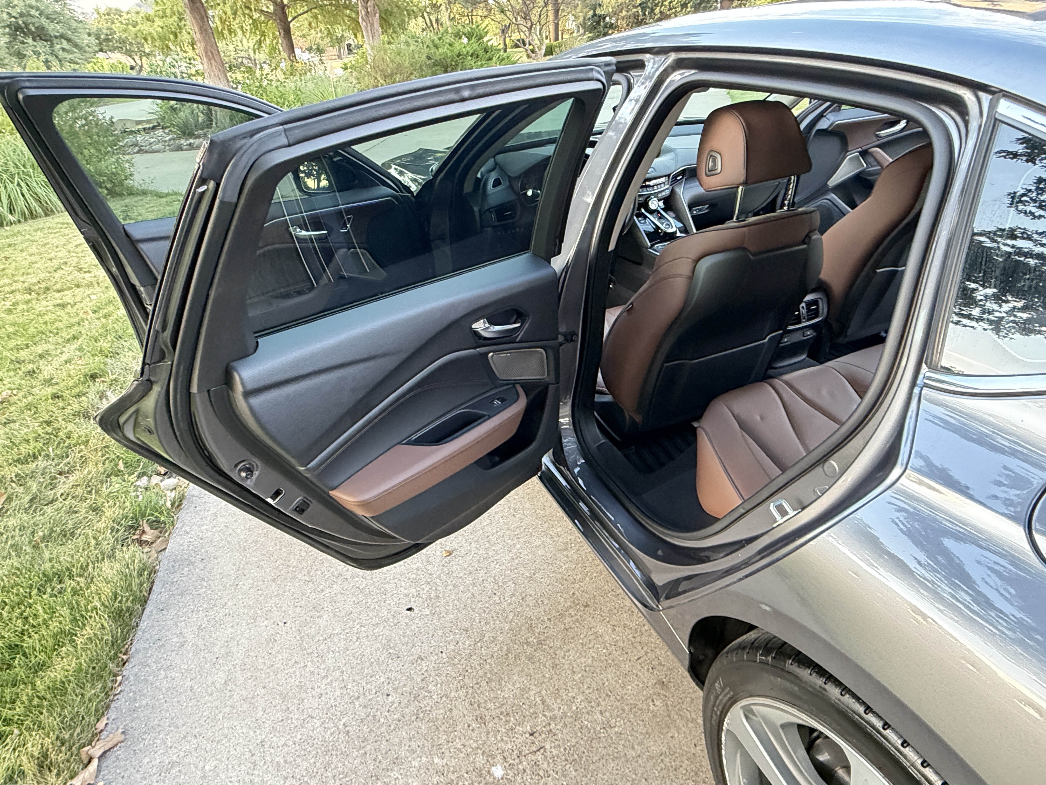 Used 2023 Acura TLX w/ Advance Package AWD/4WD image 16