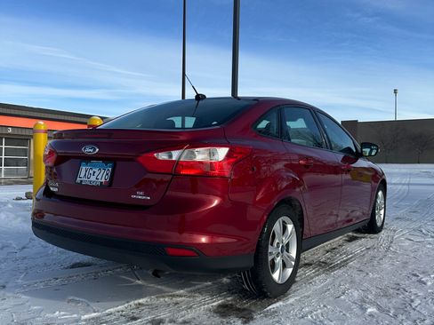Used 2014 Ford Focus SE w/ SE Winter Package image 12