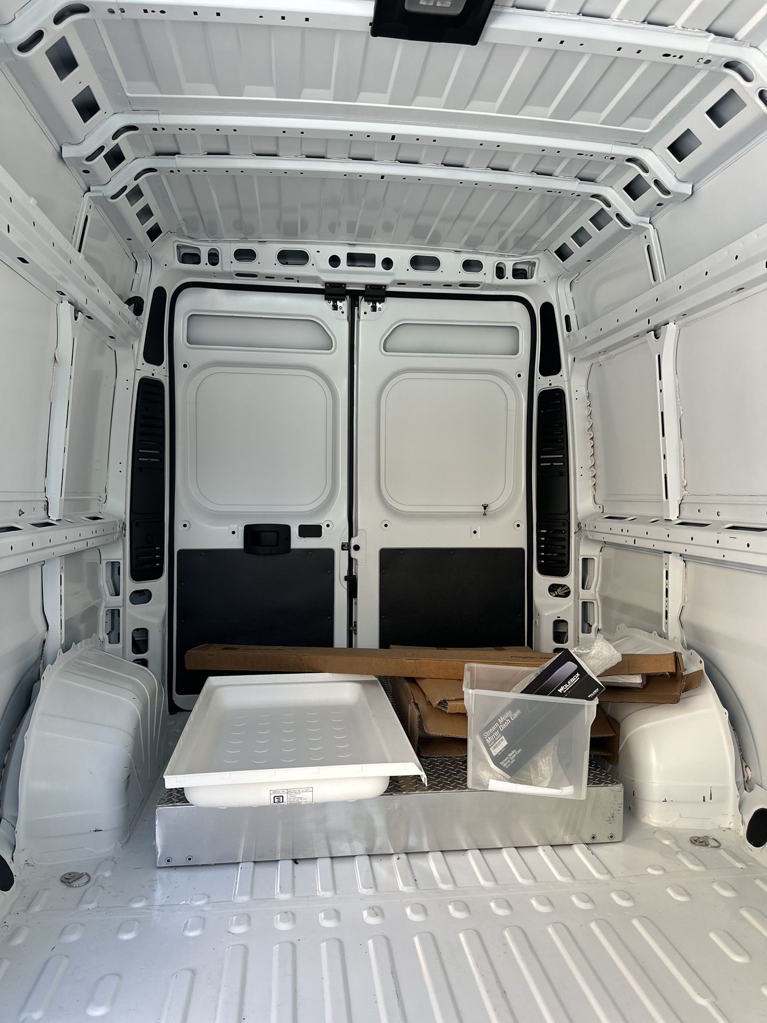 Used 2022 RAM ProMaster 2500 w/ Interior LED Lighting Group FWD image 21