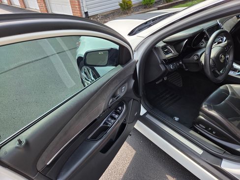 Used 2015 Chevrolet SS RWD image 11