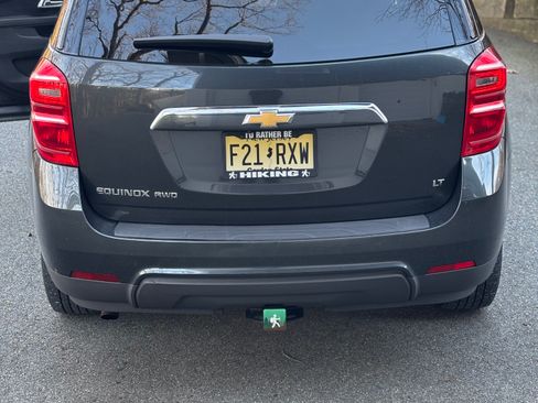 Used 2017 Chevrolet Equinox LT w/ Convenience Package image 5