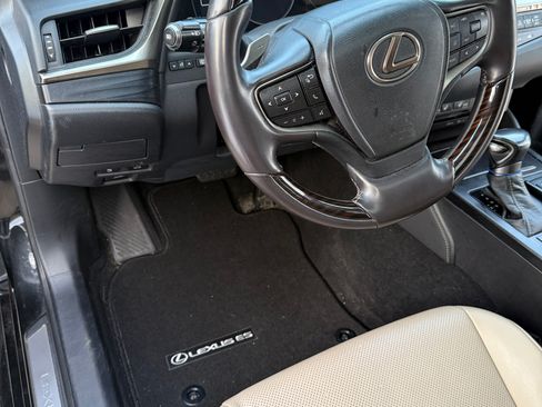 Used 2021 Lexus ES 350 w/ Premium Package image 21