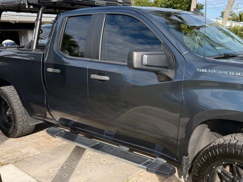 Used 2020 Chevrolet Silverado 1500 Custom w/ Custom Value Package image 2