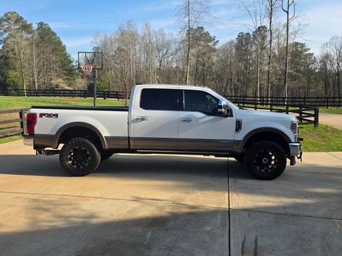 Used 2020 Ford F250 King Ranch w/ King Ranch Ultimate Package image 5