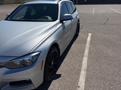 Used 2015 BMW 328d xDrive Wagon image 11