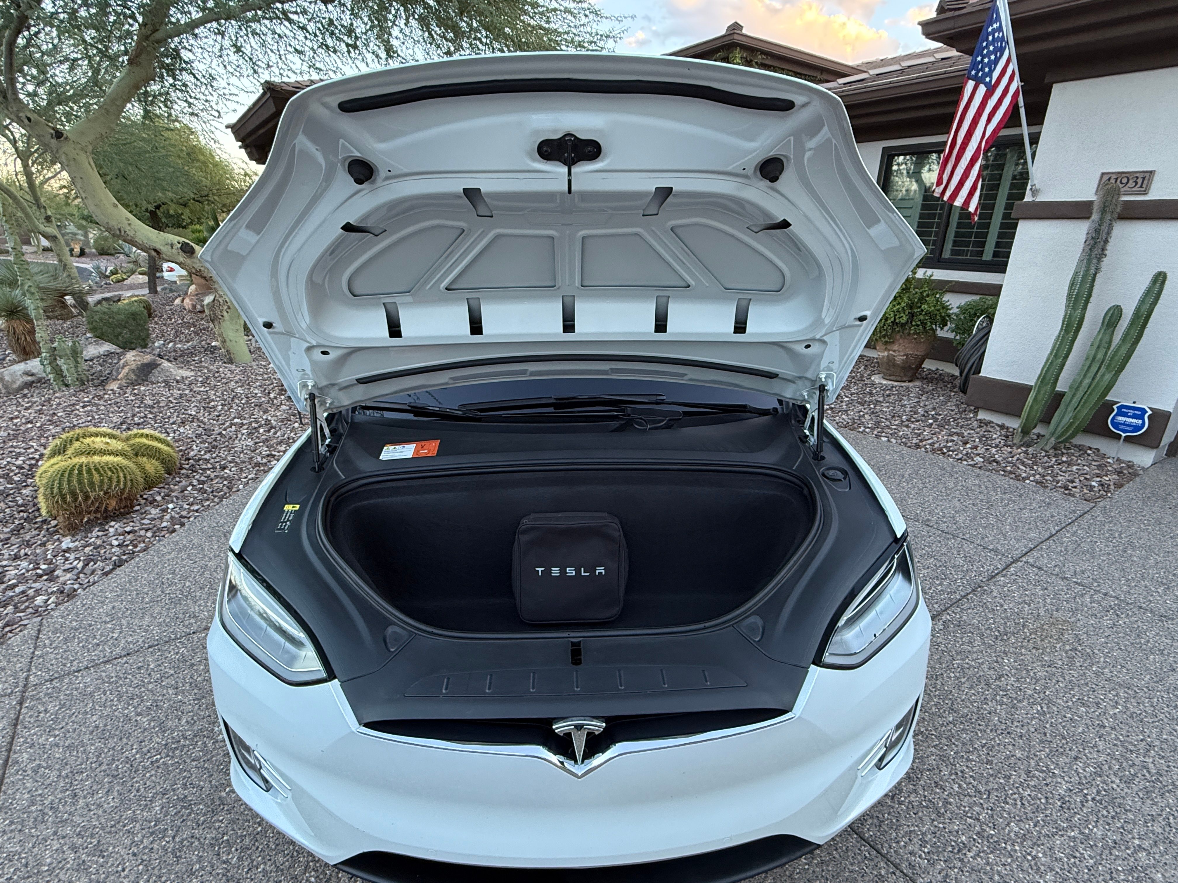 Used 2018 Tesla Model X 100D AWD/4WD image 22
