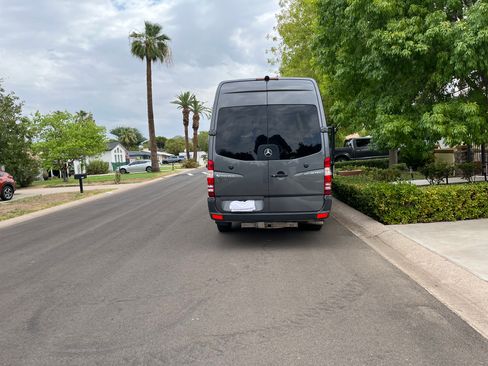 Used 2013 Mercedes-Benz Sprinter 2500 image 10