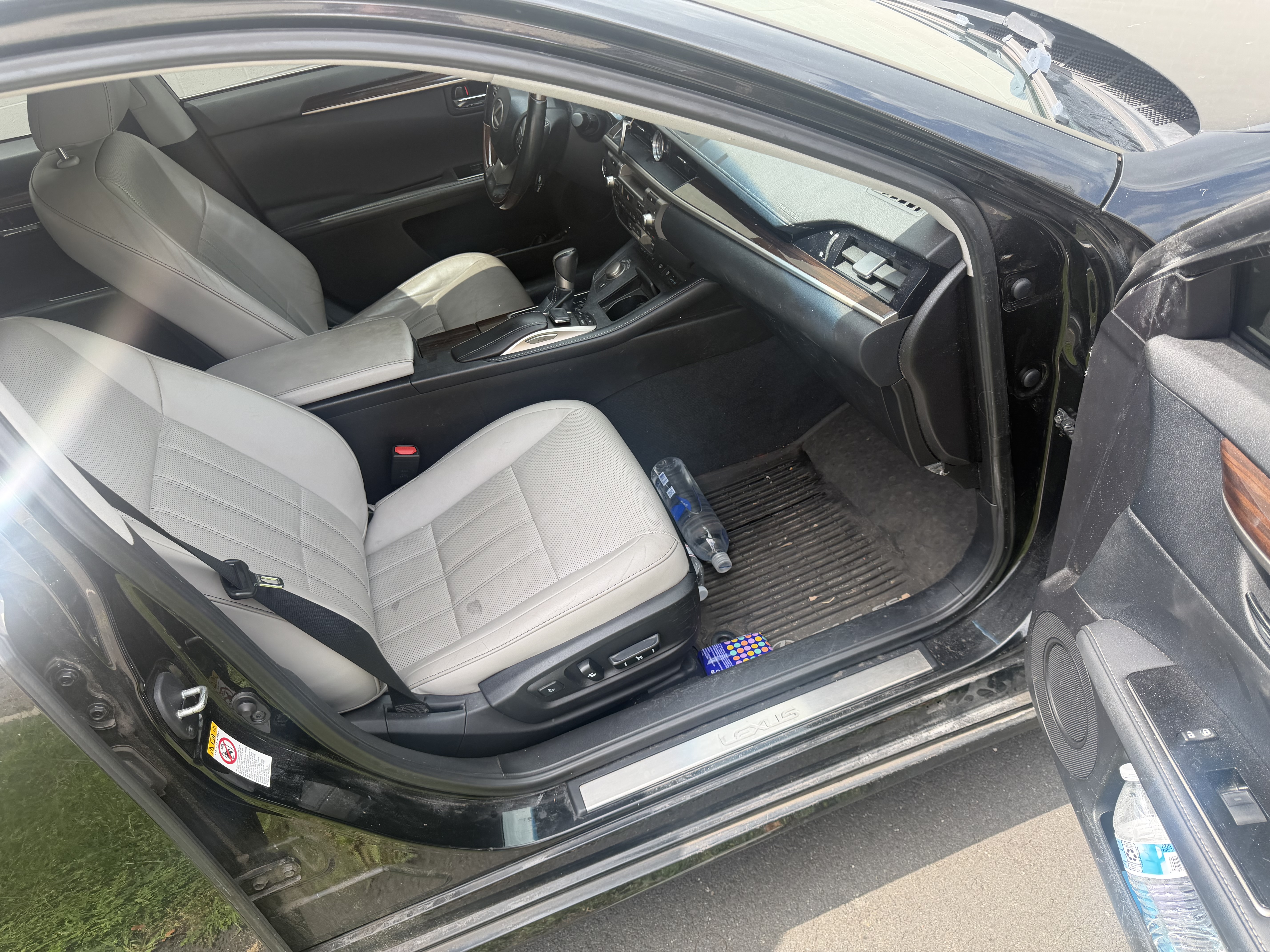 Used 2017 Lexus ES 350 w/ Luxury Package FWD image 23