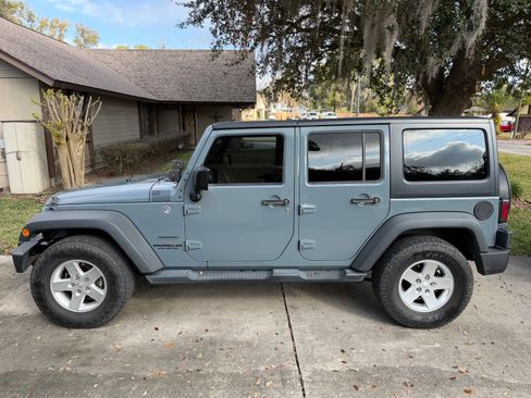 Used 2015 Jeep Wrangler Unlimited Sport w/ Quick Order Package 24S image 2