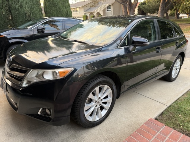 Used 2013 Toyota Venza LE FWD image 11