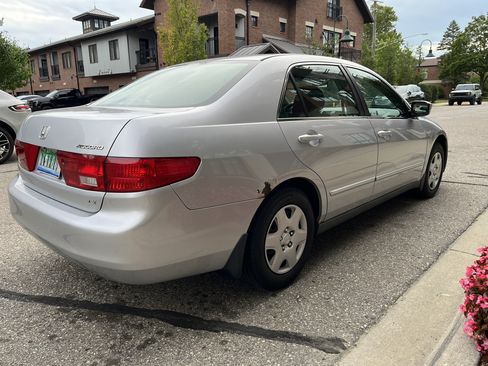 Used 2005 Honda Accord LX image 9