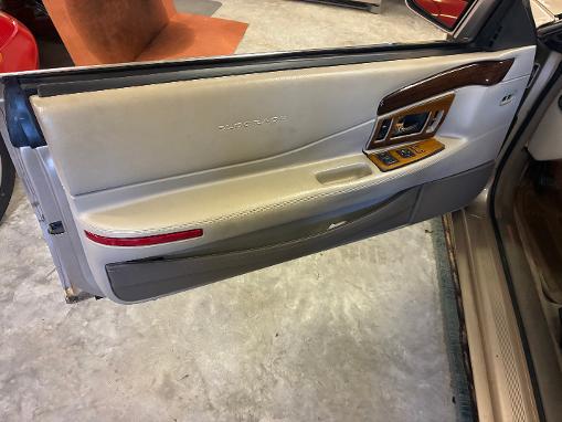 Used 1998 Cadillac Eldorado FWD image 14