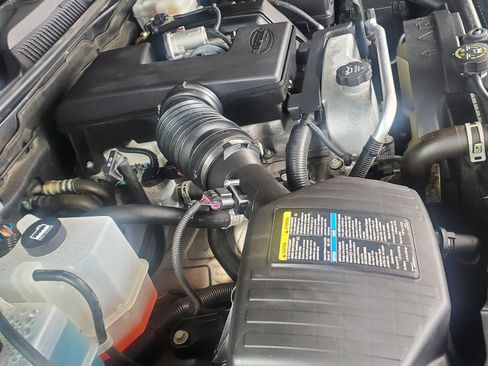 Used 2009 HUMMER H3T Luxury image 18