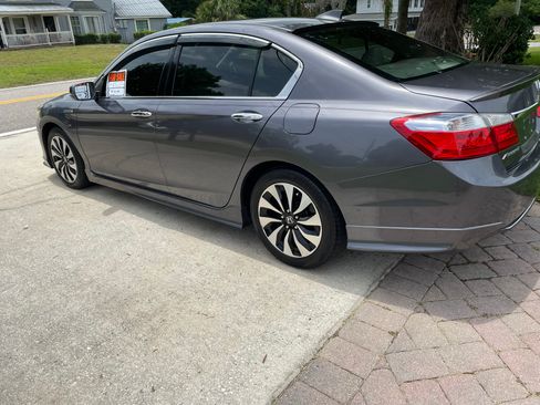 Used 2014 Honda Accord Touring image 5
