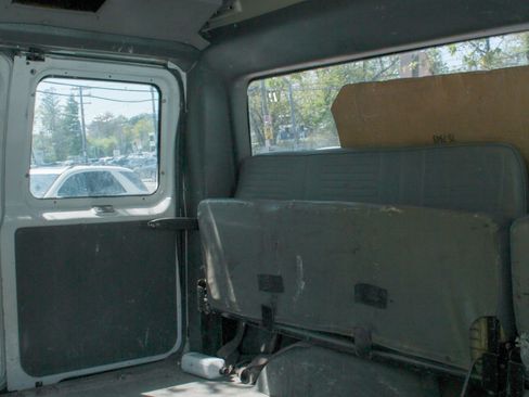 Used 2009 Ford E-250 and Econoline 250 RWD image 24