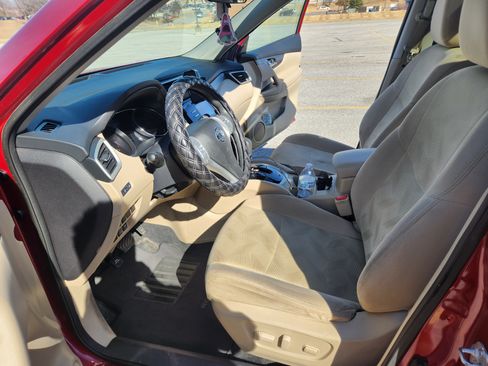 Used 2016 Nissan Rogue SV w/ SV Moonroof Package image 8