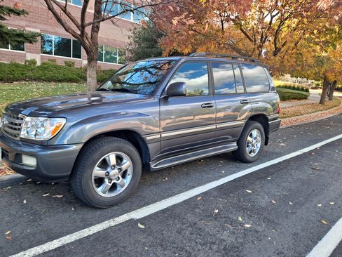 Used 2006 Toyota Land Cruiser w/ Convenience Pkg AWD/4WD image 1