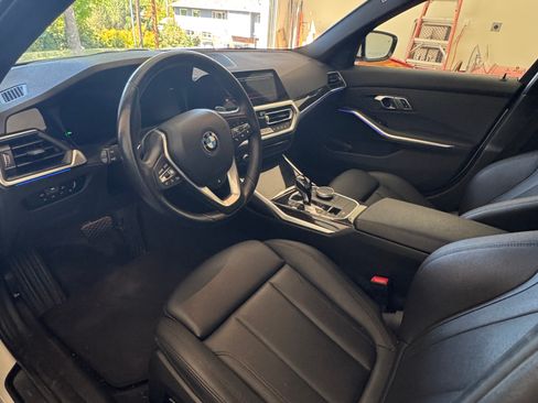 Used 2021 BMW 330i xDrive Sedan w/ Premium Package AWD/4WD image 8