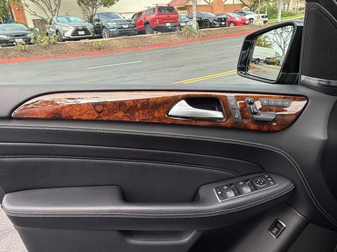 Used 2015 Mercedes-Benz ML 400 4MATIC image 9