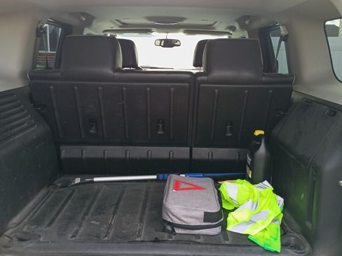 Used 2007 HUMMER H3 image 9