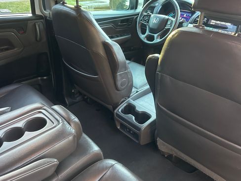 Used 2018 Honda Odyssey EX-L image 10
