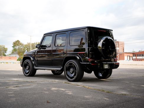 Used 2025 Mercedes-Benz G 63 AMG 4MATIC image 6