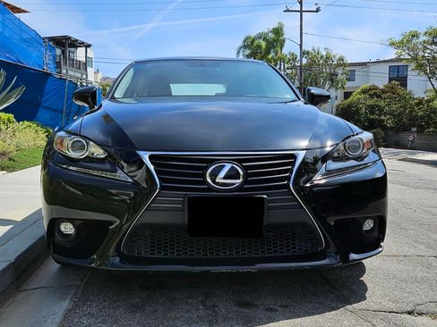 Used 2016 Lexus IS 200t image 5