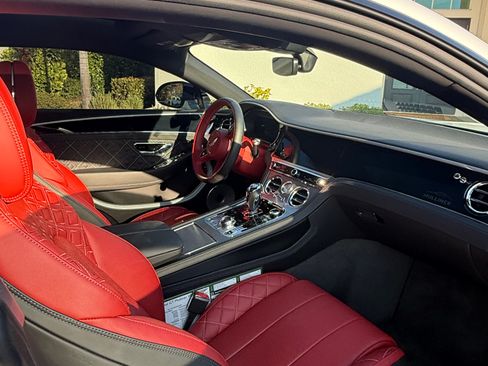 Used 2023 Bentley Continental GT Mulliner image 16