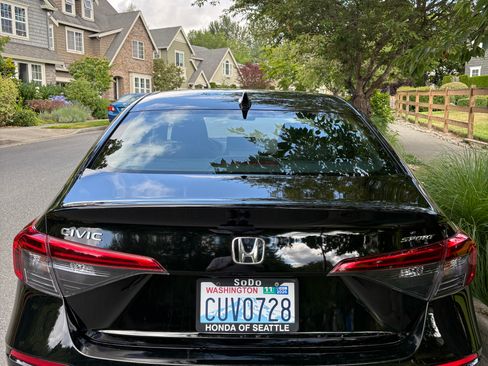Used 2022 Honda Civic Sport image 14