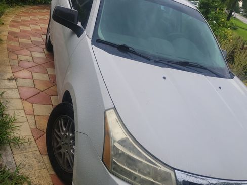 Used 2009 Ford Focus SE image 5