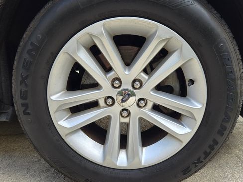 Used 2011 Ford Explorer XLT w/ 202A Rapid Spec Order Code FWD image 19