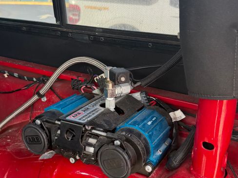 Used 2014 Jeep Wrangler Sport image 11