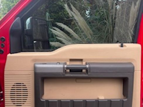 Used 2012 Ford F250 Lariat w/ Chrome Pkg image 14