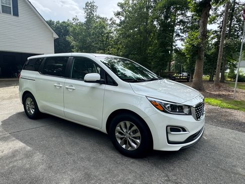 Used 2021 Kia Sedona LX FWD image 1