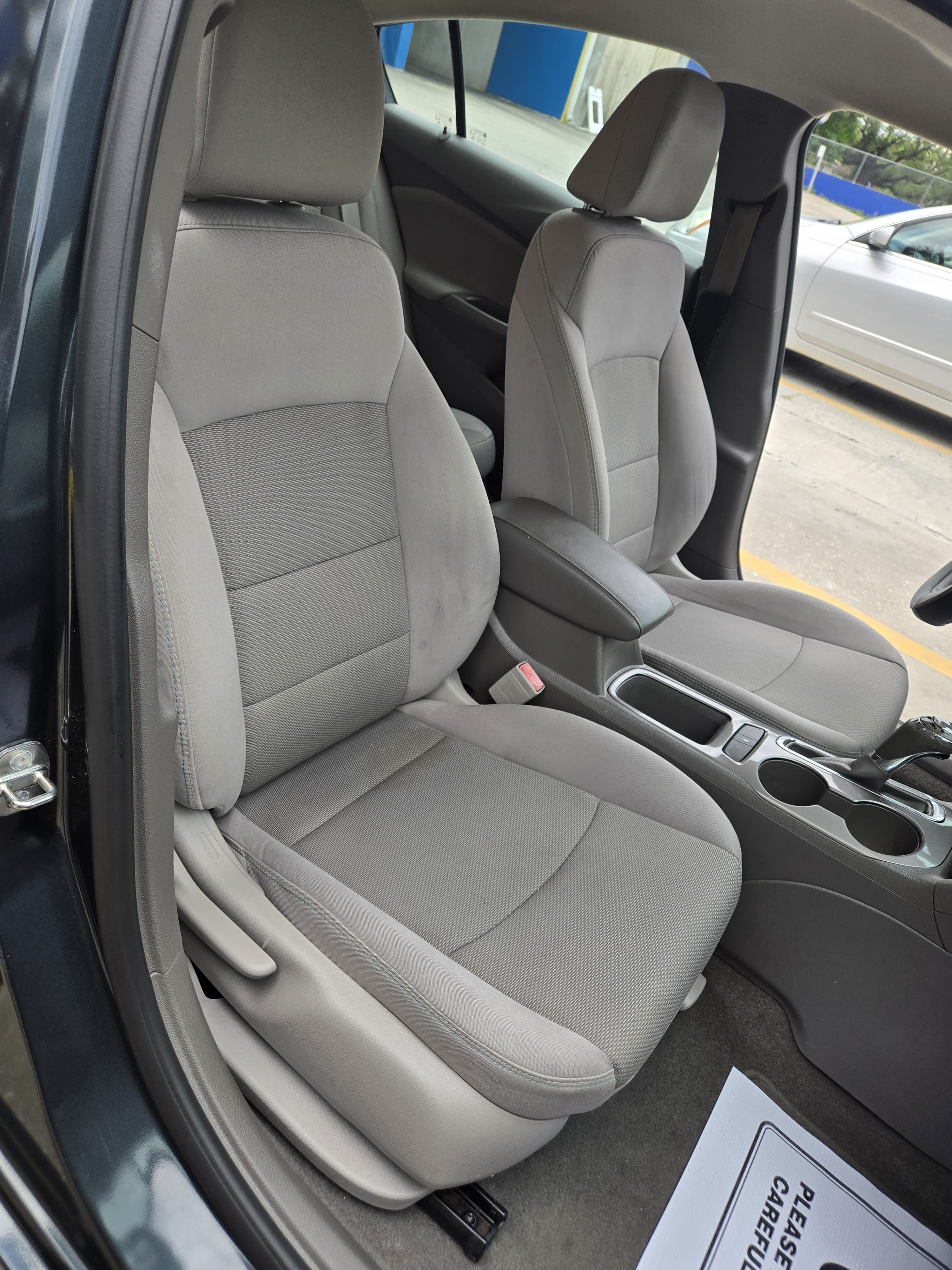 Used 2017 Chevrolet Cruze LT FWD image 12
