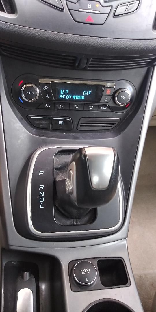 Used 2015 Ford C-MAX SE w/ Interior Protection Package FWD image 9
