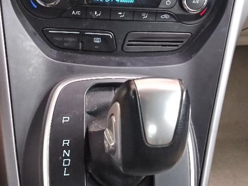 Used 2015 Ford C-MAX SE w/ Interior Protection Package image 9