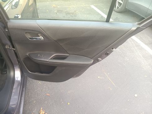 Used 2014 Honda Accord LX image 18