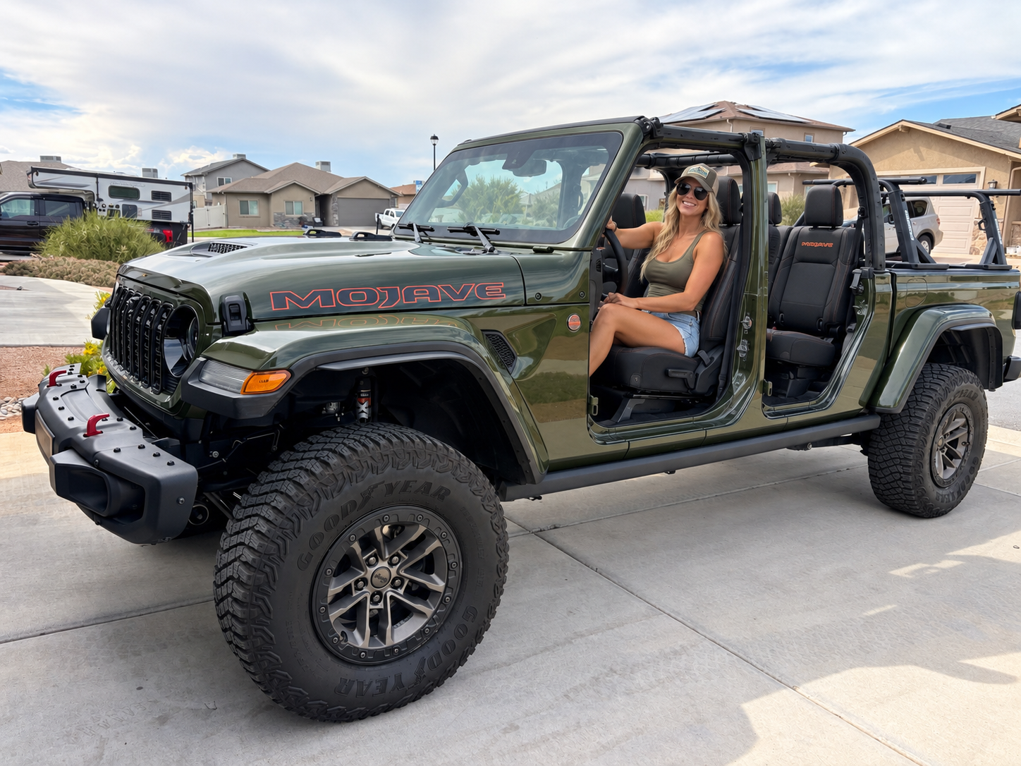 Used 2022 Jeep Gladiator Mojave w/ LED Lighting Group AWD/4WD image 13