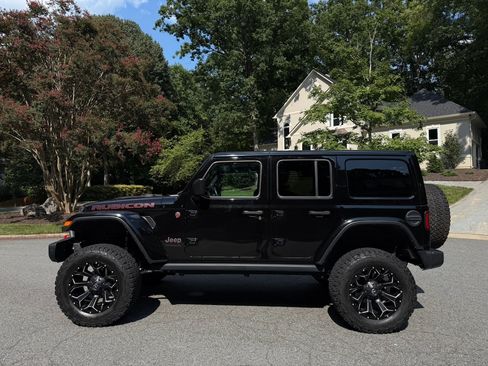 Used 2018 Jeep Wrangler Unlimited Rubicon AWD/4WD image 1