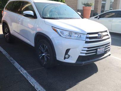 Used 2019 Toyota Highlander FWD V6